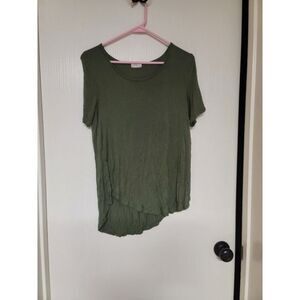 ⭐️ womens glitz green soft short sleeved shirt - size XL